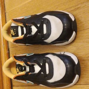 Toddler's Nike Air Max. Size 10